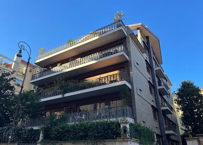 Savoia House, Modern Near Villa Borghese